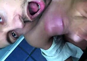 Discutăm despre bikerul italian din Agnano cesso