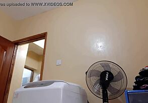 Une vraie initiation gay se déroule