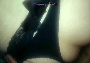 和陌生人做爱，蒂芙妮乔丹变性人渴望原始肛交狂野会