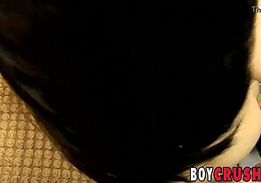 Homo Thug Benjamin Riley, Awak Terus ke Perniagaan?