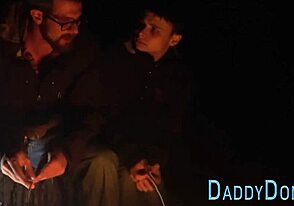 gay twinkin perse saa kovan panon horoiselta isäpuolelta