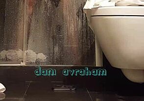 เคยเห็นอิสราเอลสมัครเล่นจัดการควยยักษ์แบบนี้ไหม? มองดูแฮนด์จอบโฮมเมดนี่สิ!