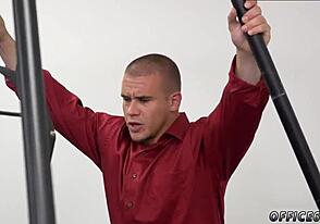 หนุ่มๆ โดนนวดลูกอัณฑะในหนังโป๊เกย์กับปากเซ็กซี่ซิซิลี