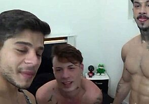 Pau monstro estica buraco apertado fundo