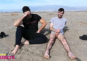 Прави момак, хоћеш да пробаш мој курац? - Меџик Џави