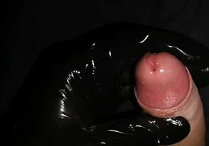 Masturber blidt den liderlige monsterpik nu!