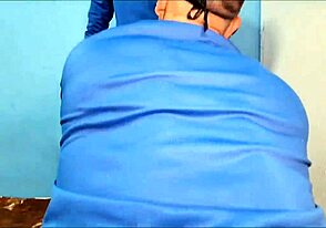 depois do futebol, uma foda gostosa rolou. o rabo do amigo vazou muita porra.