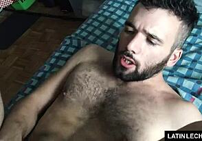 Έκανα έναν νεαρό 18+ λατίνο γκέι έφηβο 18+ τον προσωπικό μου σεξουαλικό υπηρέτη κάτω από τον ανοιχτό ουρανό