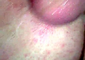 Mi primera vez anal bareback se sintió tan salvaje y loco