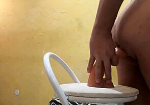 i cum hard with the dildo in my amateur session