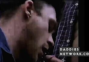 Was in den Kammern des Professors mit Bareback Twink Action passiert, bleibt verborgen