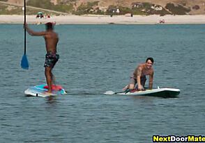 Црни и бели гејеви веслају па се јебу жестоко бербек