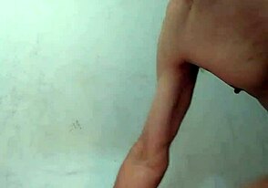 Latino gay pasiva enjoys descriptive scenes