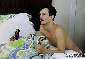 בחור גיי צעיר זיון בלי קונדום בגלריה סיפורים ארוטיים