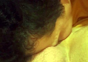 Kleiner weißer Arsch kriegt jetzt wilden Anal