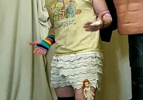 sexy pohyby na tanečním parketu během horkého tréninku