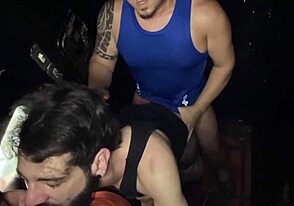 Man, chaser kinky ni minta pergi kabin seks, jadi kita kongkek kuat