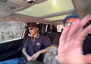 Il novinho ha dato il suo culo stretto all'uber favelado, uomo!