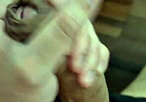 Gozando bem gostoso, this Latino twink next door gets exotic with amateur moves in the USA