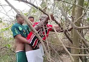 हेय, तुम ह्यूज रॉड्स को वाइल्ड गे वुड्स सीन में हार्ड पाउंडिंग देखने में इंटरेस्टेड हो?