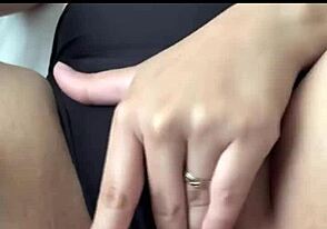 Sepupuku Meksiko Bikin Aku Basah Sambil Aku Panasin Dia