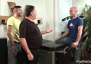 सुपर हार्डकोर गे पाउंडिंग इंटेंस सक्शन एक्शन के साथ आती है