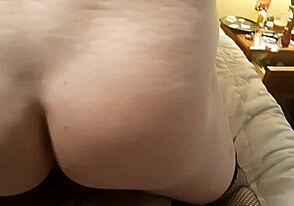 I love gettin a interracial blowjob from that amatuer guy, it's so good.