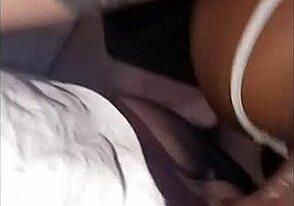 यो, अभी मेरी हॉट इंडियन स्टूडेंट को चोद रहा हूँ