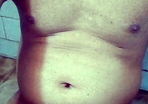 印度gay底部自淋黄金雨