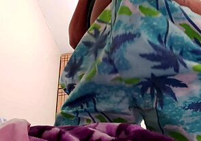 يا إلهي، شاهد هذا الرجل الحقيقي يتحول إلى شواذ في الدرس!