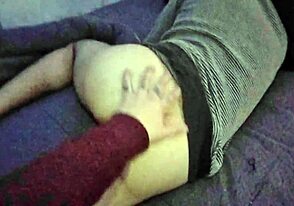 Карлпара доминира са мексичким и колумбијским пушењем у геј врућини