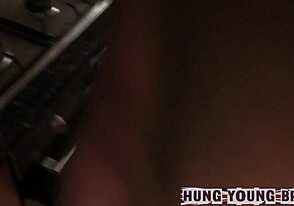 Blindfoldet Dreng Kneppet Hårdt Af App Fyre