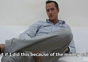 Tsjechische homo casting met Martin 3478 voor hardcore POV blowjob en cumshot. Klaar voor rauwe Europese actie