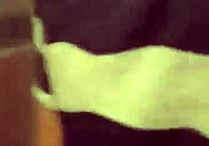 よぉ、可愛い日本人アミのツルツル激しいアクション見てみ！