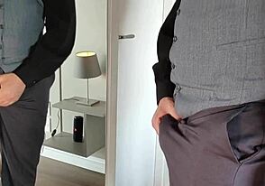 यूरी गाऊचो, शो दैट बिग गे डिक इन द मिरर!