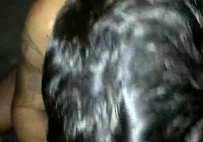 Глубокий минет через дырку в стене в O Diário de Mamadas II