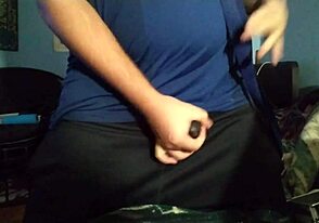 Ich komm hart ab mit Keuschheitskäfig dran