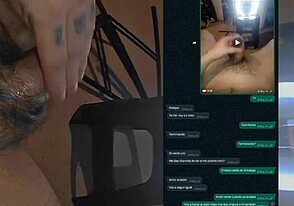 El Chacal Colombiano 紧握被动男，让他呻吟在这原始第一部分。他们的无套业余玩法变得狂野。