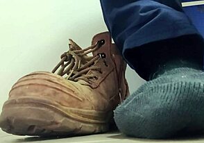 Nevlastný gay otec potrebuje prezúvku zjesť po tvrdom dni