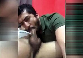 业余拉丁口交感受每下触碰