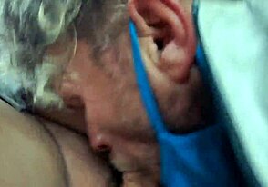 getting steamy head in the car