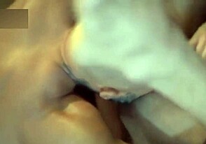 Šef me uhvatio kako jebem njegovog sina i pridružio se besplatnoj dominaciji