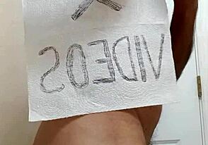 Jen si prohlížím svůj profil, chceš vidět víc gay sexu?