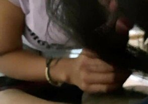 Hej, pozri, ako táto morrita ma tak dobre cucá