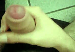 Young Portuguese gay jerking off hard!
