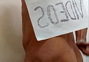 Jen si prohlížím svůj profil, chceš vidět víc gay sexu?