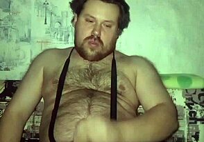 见过俄罗斯同性恋一边手淫一边抖大蛋蛋吗？