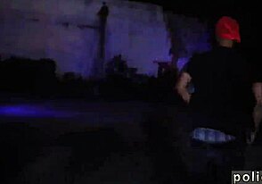 Chłopcy Creampie Film Gejowski z Kumplem Wziętym Łatwo w Mundurze