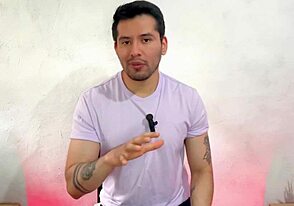 Homem Venezuelano Tímido Penetra Brasileiro a Pelo na Festa da Piscina com Relato