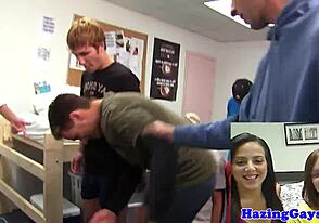 ฉันชอบทวินส์เย็ดกันแบบกลุ่มในหอพักสุดป่าเถื่อน